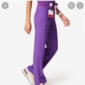 NWT FIGS Kade Cargo Scrub Pants Ultraviolet